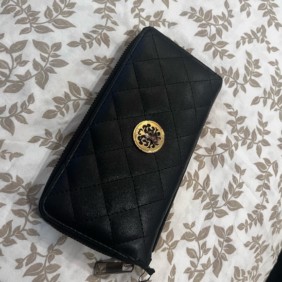 Wallet - Picture 1 of 3